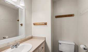 1556 Windsor St, Ashland, OR 97520