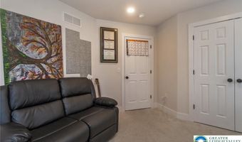 2955 Ithaca St, Allentown, PA 18103