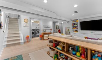 1410 Creal Cres, Ann Arbor, MI 48103