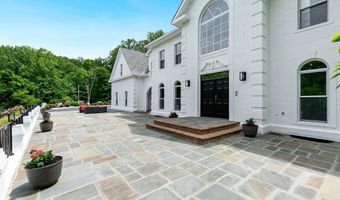 6801 CAPRI Pl, Bethesda, MD 20817