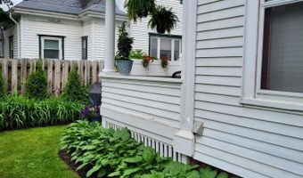 15 McKinley St, Bangor, ME 04401