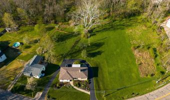 19 Pomeroy Rd, Athens, OH 45701