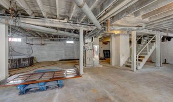 805 W 4th St, Bicknell, IN 47512