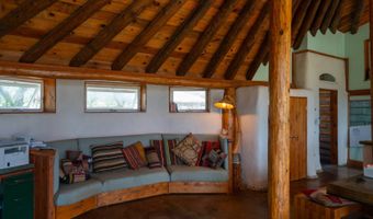 211 Vera Cruz Rd, Capitan, NM 88316