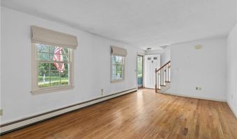 103 Gosset's Turn Dr, Middletown, RI 02842