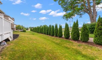 704 Groveland Cir, Ann Arbor, MI 48108