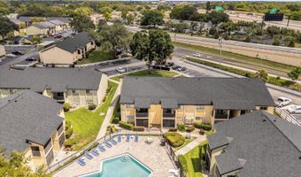 942 LAKE DESTINY Rd B, Altamonte Springs, FL 32714