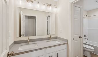 3726 Hayden Valley Dr, Bargersville, IN 46106