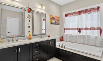 139 Oak Trl, Bolton, MA 01740