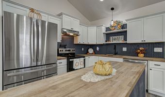 105 Sunburst Cir, Alexandria, IN 46001