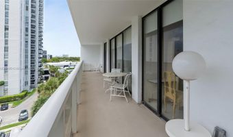 3701 N Country Club Dr 606, Aventura, FL 33180