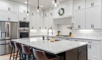 4301 S 87th Pl, Bentonville, AR 72713