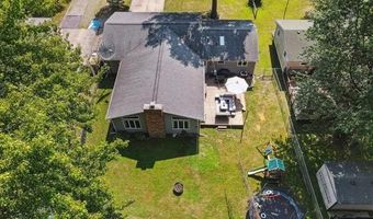 583 Market St, Algonac, MI 48001