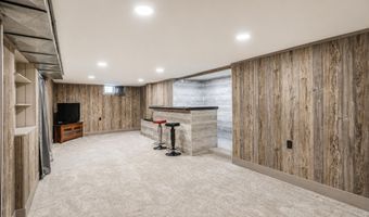 2102 E Oakland Ave, Austin, MN 55912