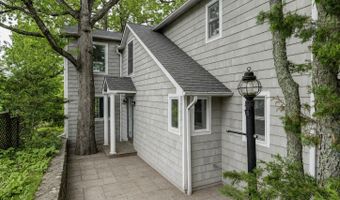 120 Highland Ave, Branford, CT 06405