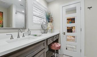927 N Shore Dr, Biloxi, MS 39532