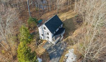 162 Lakeside Oaks Dr, Barrington, NH 03825