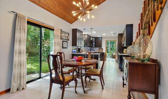 1825 HICKORY Ln, Atlantic Beach, FL 32233
