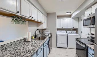 62 Newark St C, Aurora, CO 80012