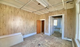237 MILL St, Algoma, WI 54201