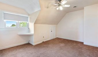 55 Hunter Ave, Newport, RI 02840