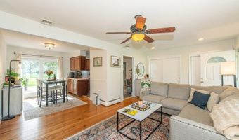 18 Hillcrest Ter, Bayonne, NJ 07035