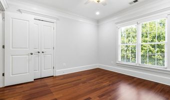 7527 WESTFIELD Dr, Bethesda, MD 20817