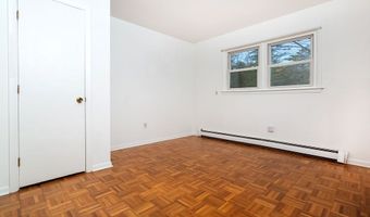 35 Mendes Rd, Danbury, CT 06811