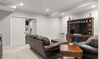 268 Magnolia Trace Dr, Ballwin, MO 63021