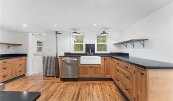 201 Plainfield Pike, Foster, RI 02825