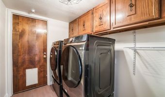 1251 Los Meadows Dr, Las Vegas, NV 89110