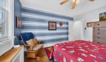 2051 W LIVINGSTON St, Allentown, PA 18104