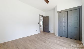 1033 Martin Luther King Jr Dr, Albemarle, NC 28001