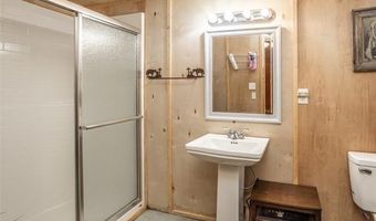 240 Magnolia Ln, Bennington, OK 74723