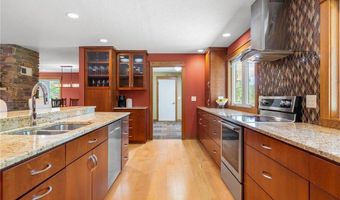 706 23rd St SW, Austin, MN 55912
