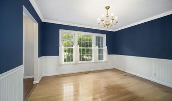 2225 Tilsby Ct, Ann Arbor, MI 48103