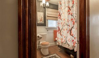 18 Hudson St, Bangor, ME 04401