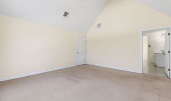 56 Sun Lake Dr, Belmont, NH 03220
