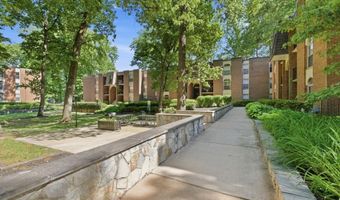 3354 WOODBURN Rd 12, Annandale, VA 22003