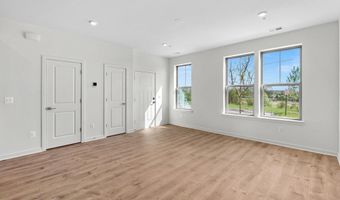 43841 VENETIAN Sq, Ashburn, VA 20147