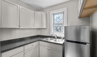 72 S St Ext, Bristol, CT 06010