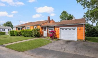 2 N Spruce St, East Providence, RI 02914