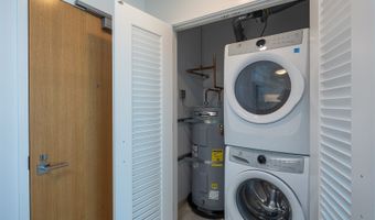 629 Keeaumoku St 2210, Honolulu, HI 96814
