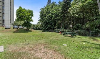 98-500 Koauka Loop 7N, Aiea, HI 96701