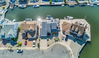 26 Jib Ct, Bayville, NJ 08721
