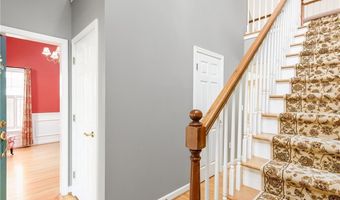 83 Fox Holw 83, Avon, CT 06001