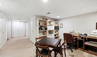 916 Audubon Pkwy, Audubon Park, KY 40213