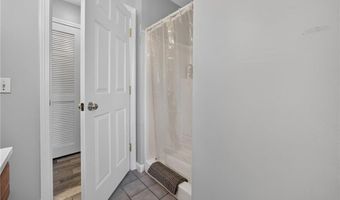 8 SOUTHWEST Rd, Narragansett, RI 02882