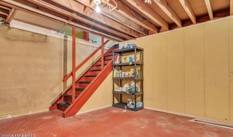608 Berkeley Ave, Beachwood, NJ 08722