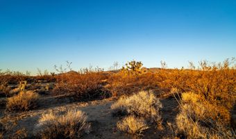 2358 S Cattle Crossing Rd, Yucca, AZ 86438
